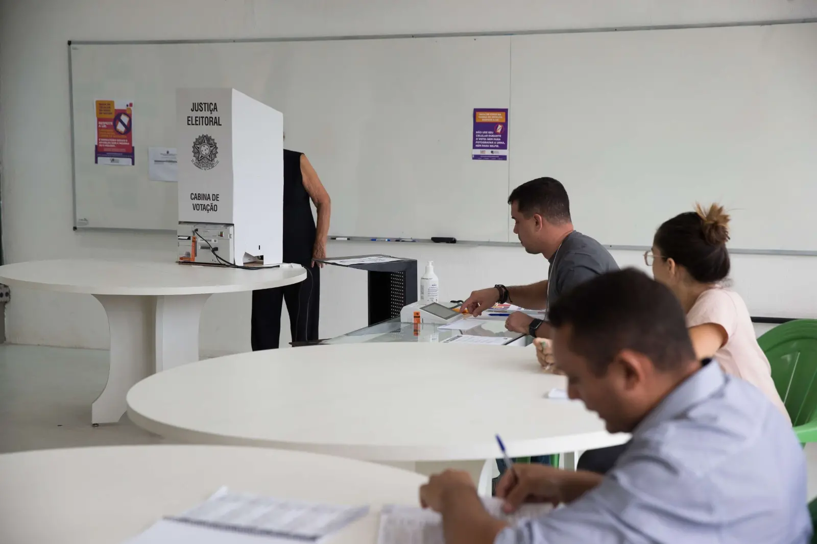 Imagem da notícia Eleitorado que irá às urnas em outubro no Ceará é mais velho que o da última eleição