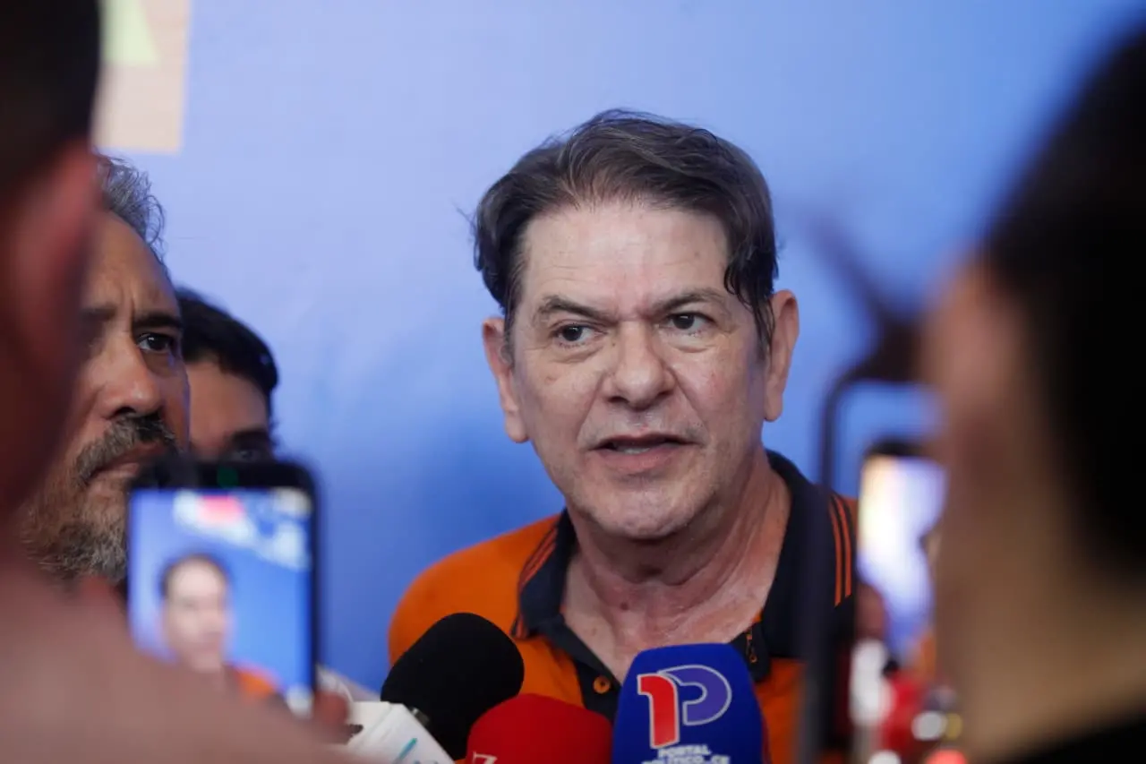 Imagem da notícia Cid lamenta candidatura de Ciro ao Governo do Ceará: 'Resolveu se aliar com adversários históricos'