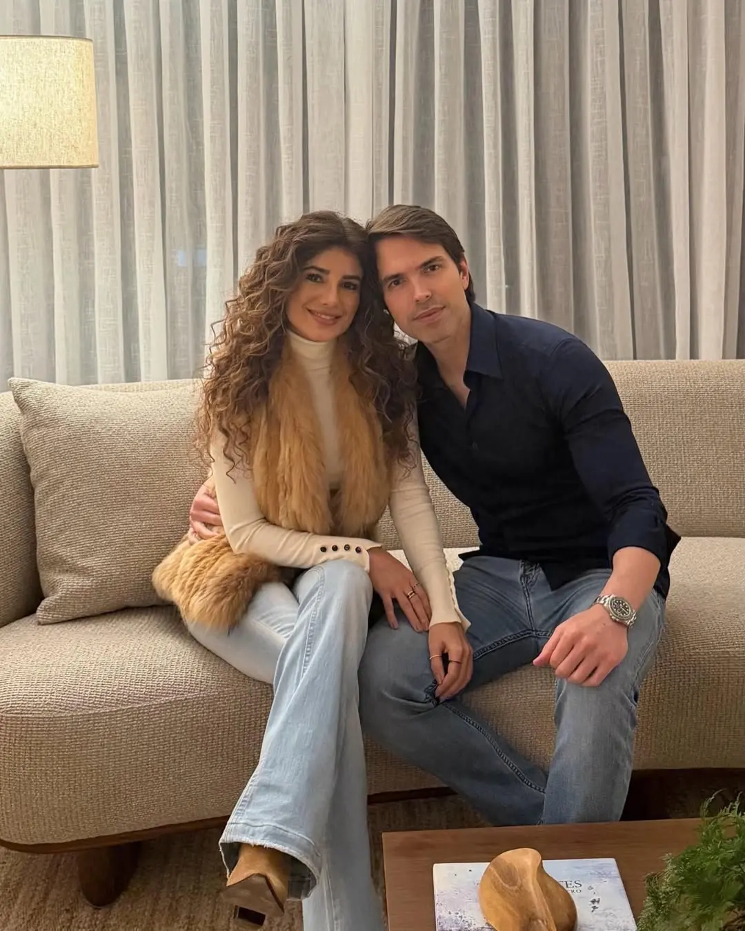 Imagem da notícia Paula Fernandes termina namoro com piloto após poucos meses juntos