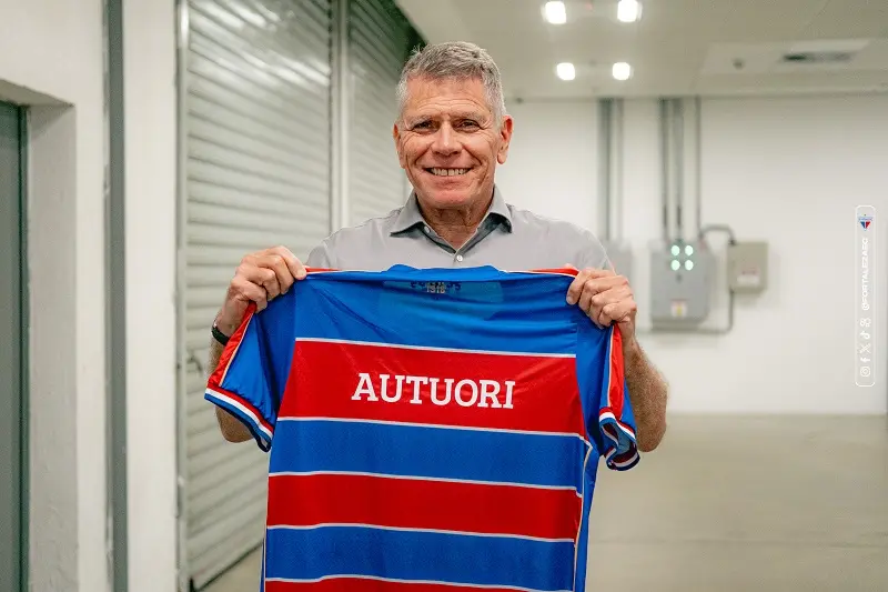 Imagem da notícia Paulo Autuori: 'A primeira divisão é onde o Fortaleza deve estar'
