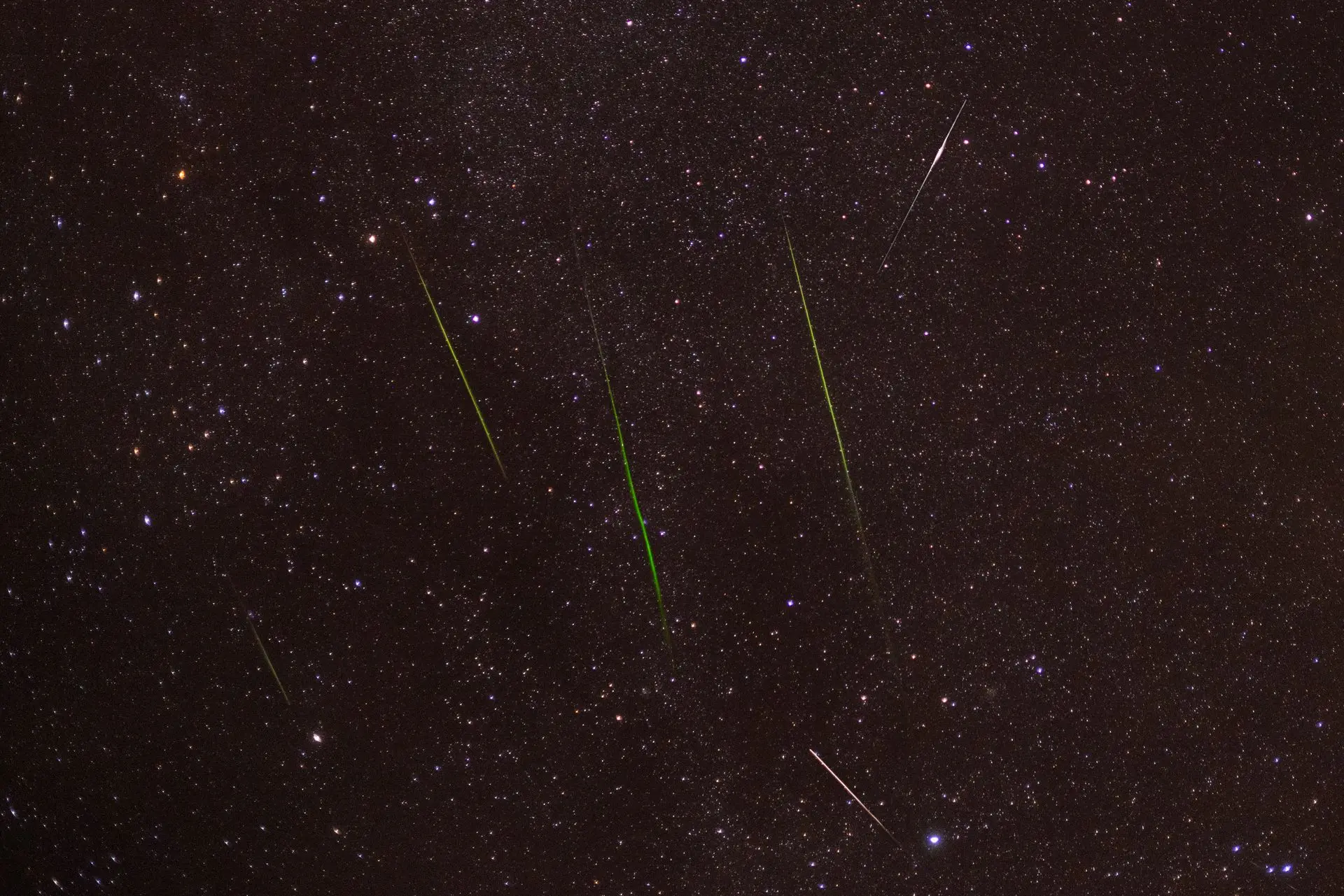 Imagem da notícia Duas chuvas de meteoros encerram julho no céu do Nordeste