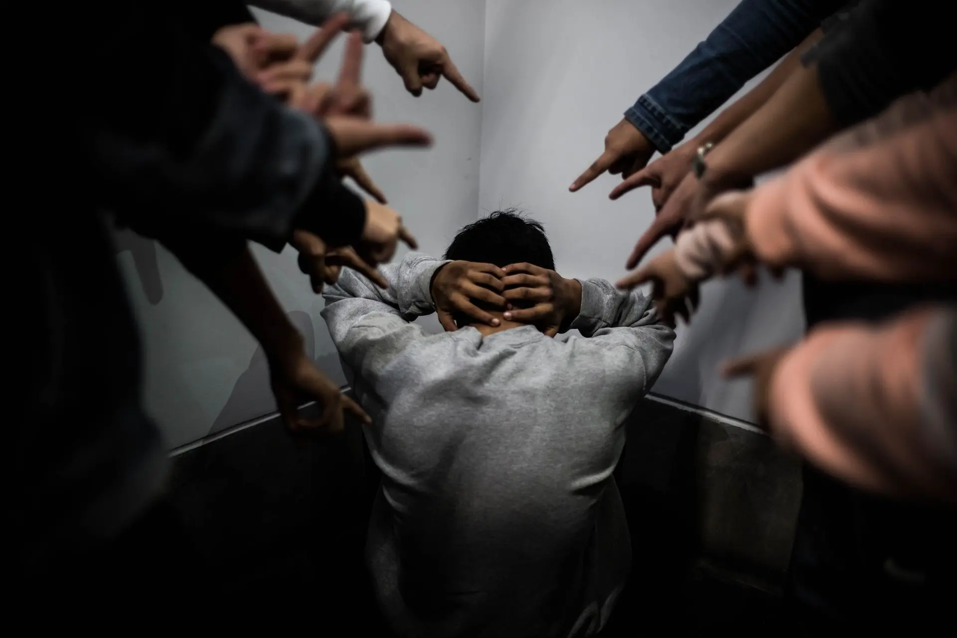 Imagem da notícia Transferência de escola não é resposta automática para casos de bullying no CE, diz Conselho