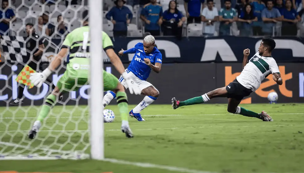Imagem da notícia Jogos de hoje na TV: veja onde assistir e horário das partidas desta quinta-feira (30)