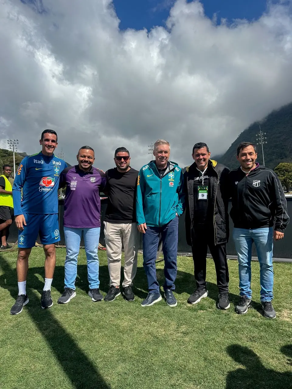 Imagem da notícia Ancelotti elogia trabalho da base do Ceará durante visita à Copa do Brasil Sub-15