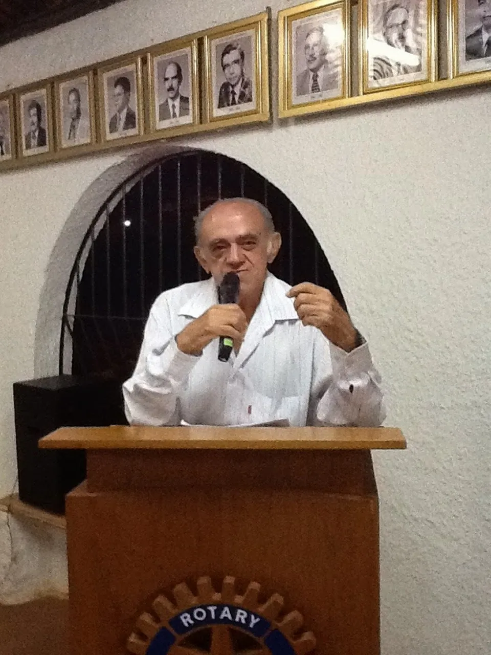 O profissional atuou  como assessor de imprensa de instituições como a Prefeitura de Crato e a Universidade Regional do Cariri (Urca).