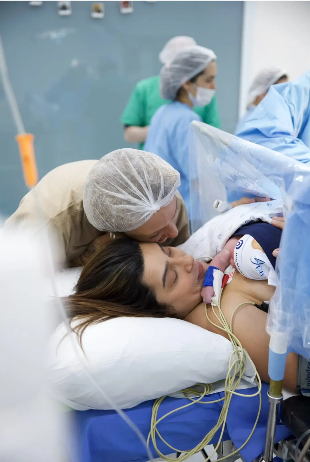 Imagem da notícia Nasce Dom, primeiro filho de Lauana Prado e Tati Dias: 'A maior bênção'