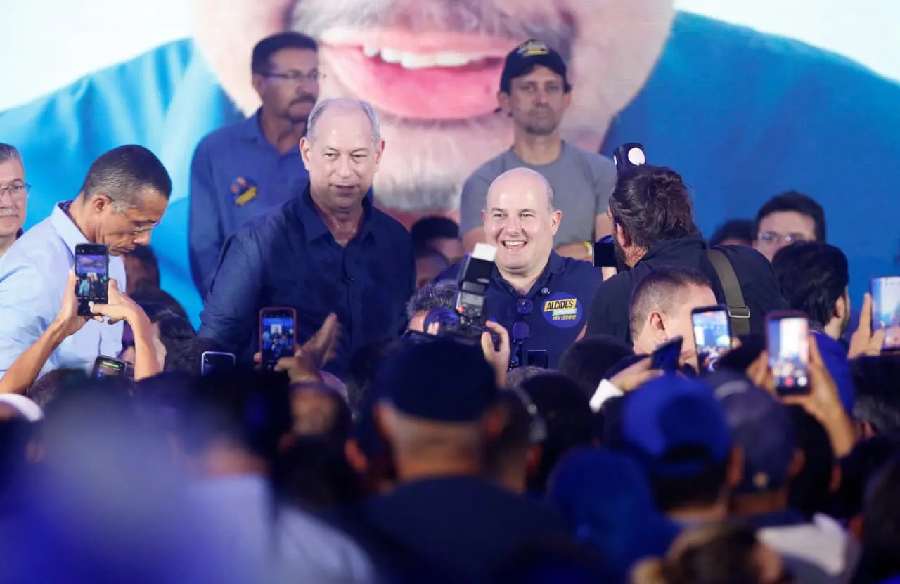 Imagem da notícia: Ciro Gomes faz lançamento oficial da candidatura ao Governo do Ceará neste sábado (1°)