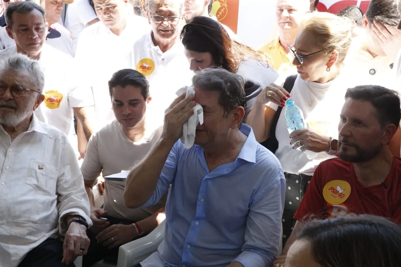 Imagem da notícia Cid Gomes passa mal em lançamento da candidatura ao Senado: 'Ô bicho ruim o cabra ficar velho'
