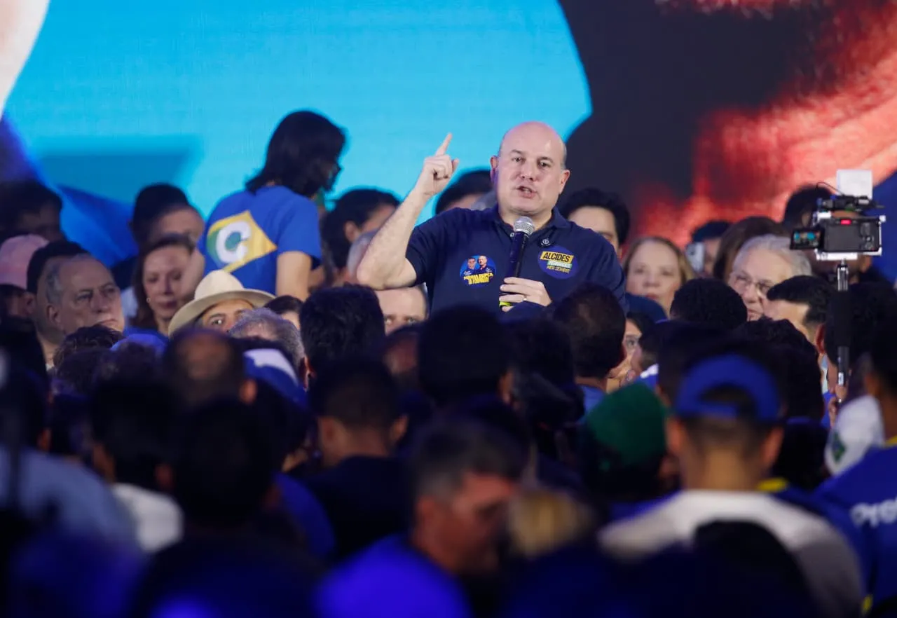 Roberto Cláudio durante discurso no lançamento da chapa de Ciro Gomes ao Governo do Ceará, no Marina Park Hotel, em Fortaleza.