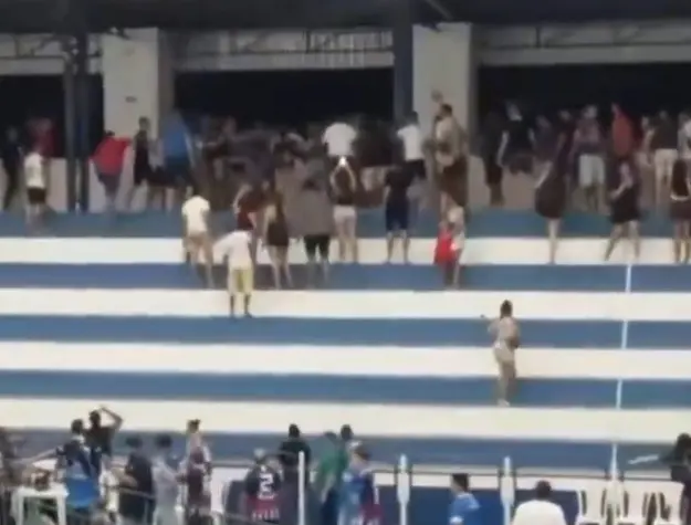 Imagem da notícia Tiros e brigas geram confusão durante final de futsal em Limoeiro do Norte