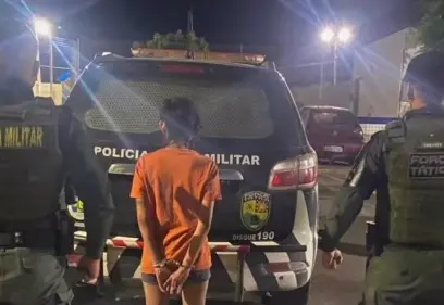 Imagem da notícia Mulher é presa por tentar matar PM com gargalo de garrafa de vidro em Independência