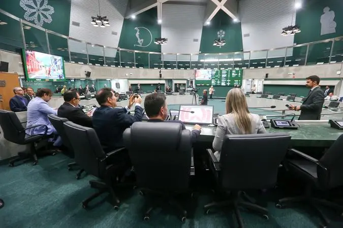 Imagem da notícia Alece inicia 2º semestre com mudanças na campanha eleitoral e Orçamento do próximo Governo no radar