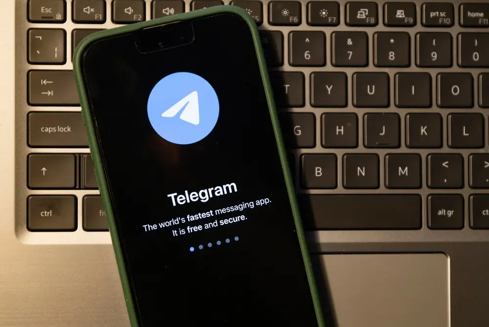 Imagem da notícia Telegram é temporariamente removido da Apple por violar regras contra abuso infantil