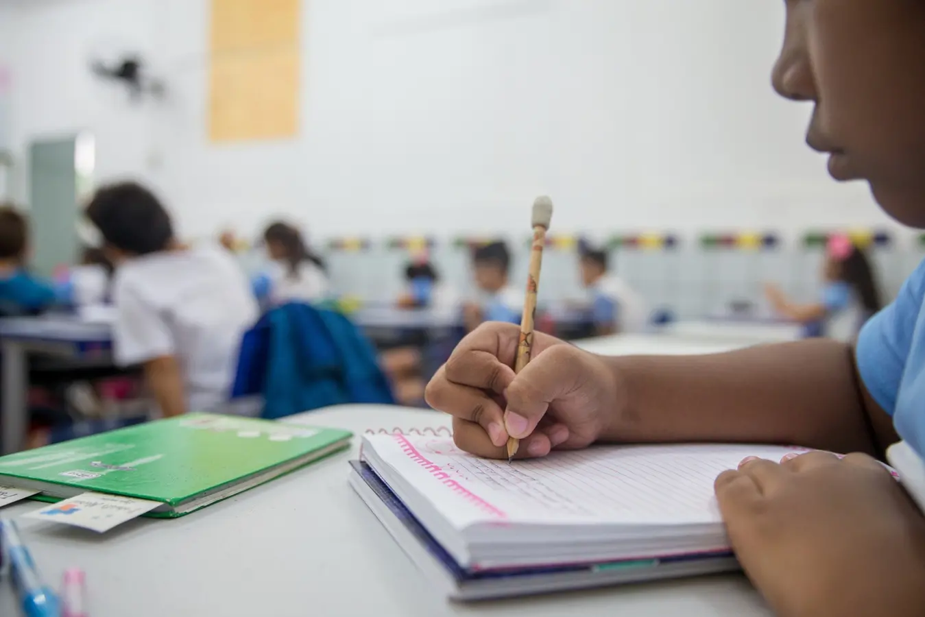 Imagem da notícia Notas do CE no Ideb voltam a crescer em 2 etapas, mas Ensino Médio não atinge meta