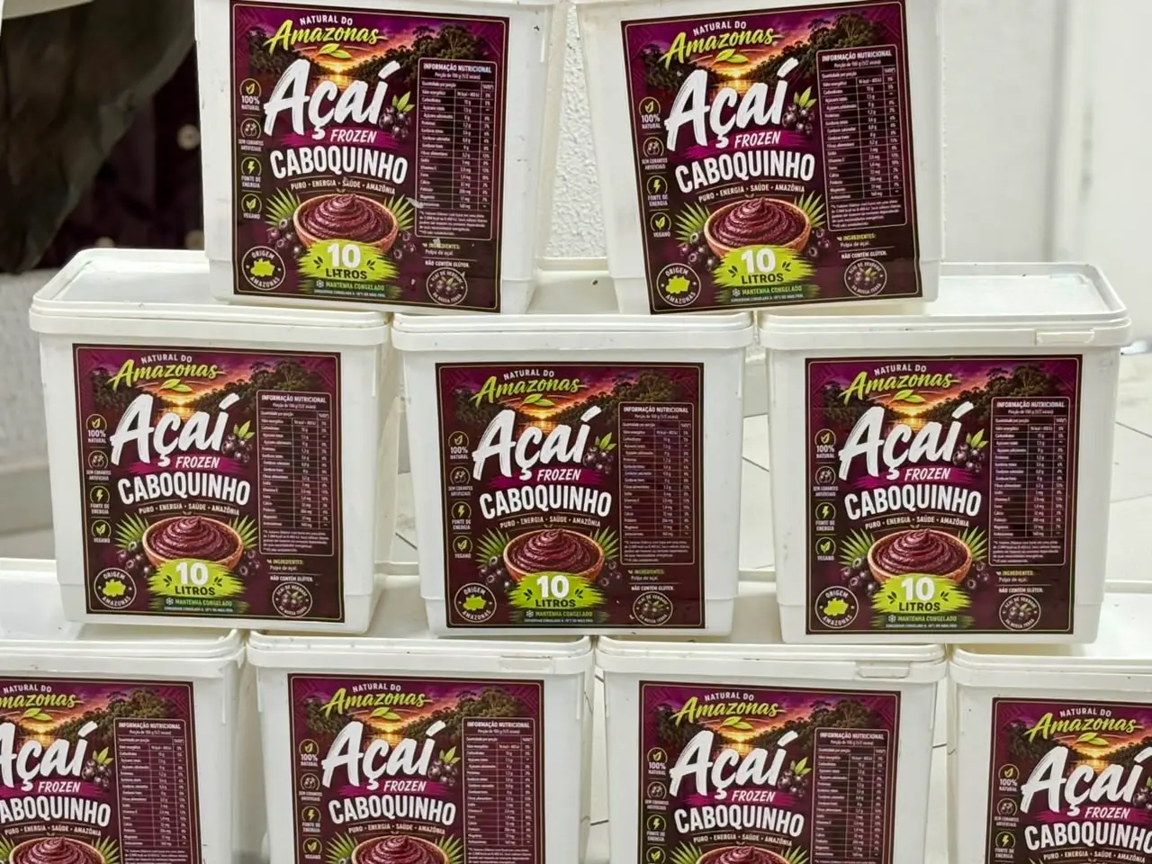 Imagem da notícia O que se sabe até agora sobre os mais de 250 kg de skunk encontrados em potes de açaí no Jangurussu
