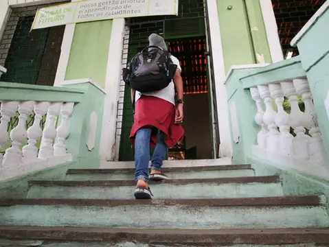 Imagem da notícia: Quais são as 10 melhores escolas de Ensino Médio do CE no Ideb 2025?