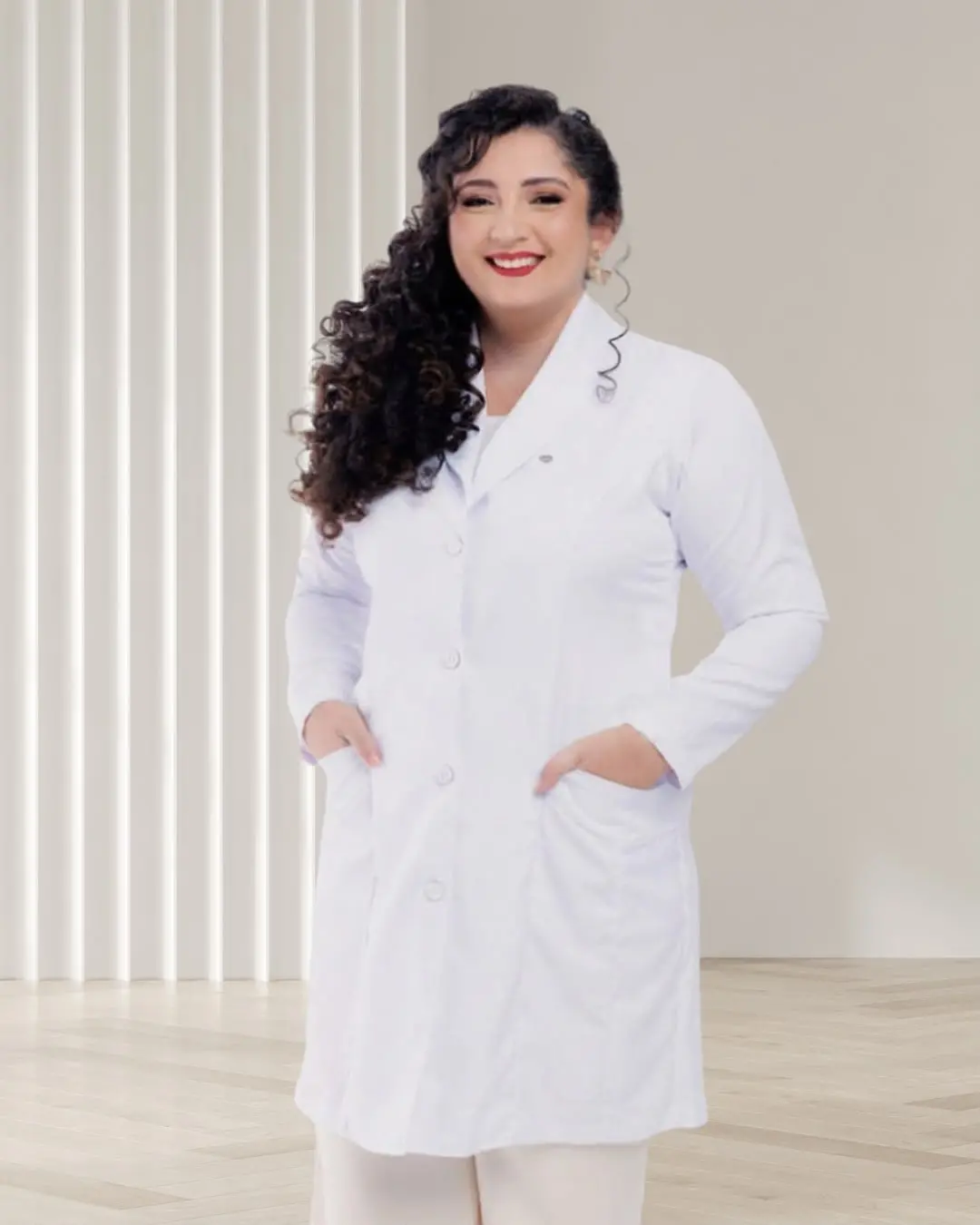 Imagem da notícia Por que  sua gengiva sangra ao usar fio dental?