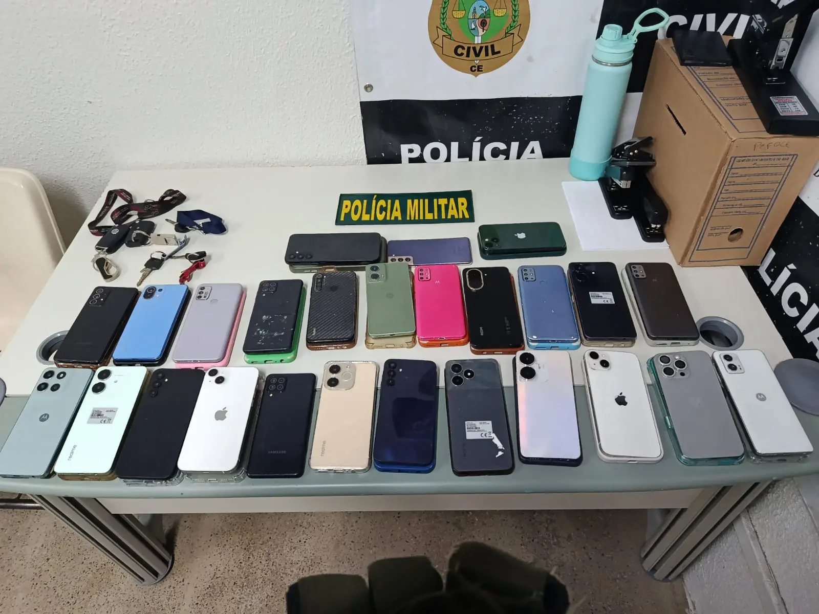 Imagem da notícia Motoristas de app são levados à delegacia por suspeita de manipular corridas em Caucaia