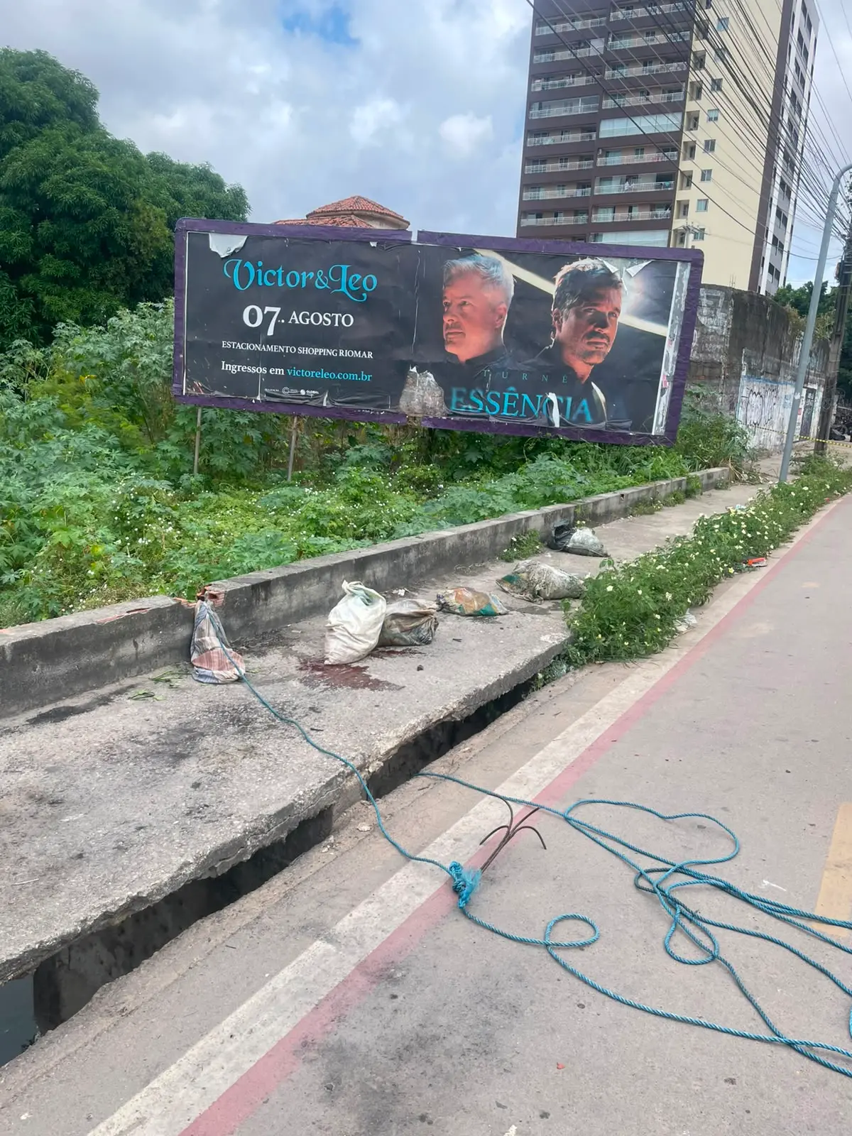 Imagem da notícia Dois corpos são achados em sacos no canal do Jacarecanga; ordem teria partido de criminosos no RJ