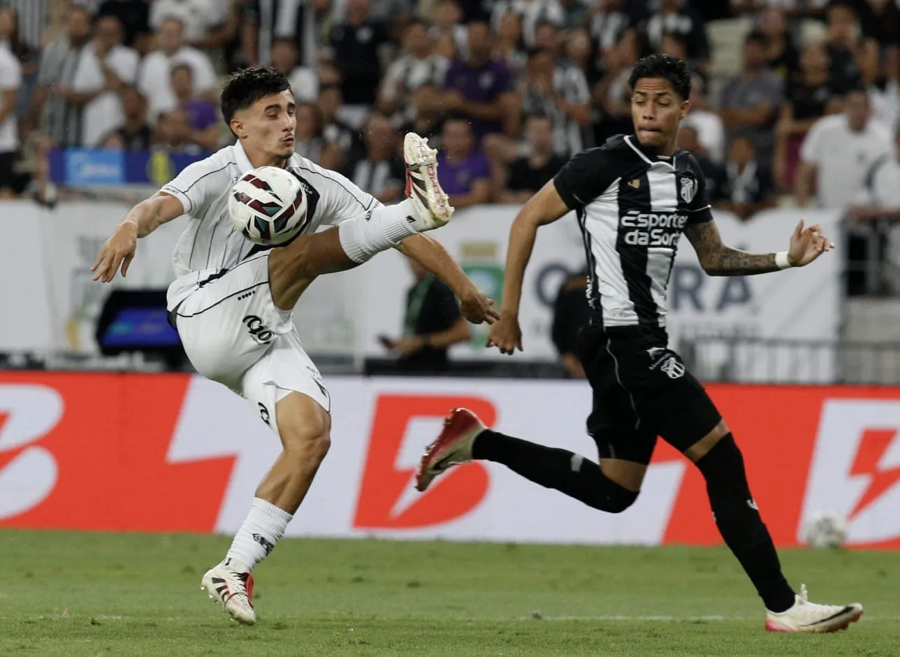 O Ceará fez um 1º tempo ruim e por pouco não sofreu o empate