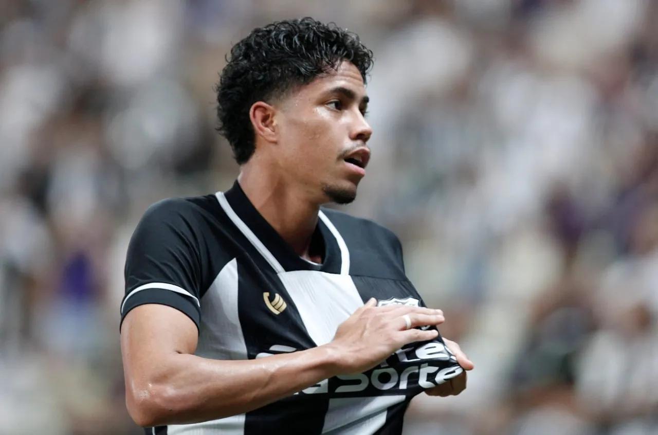 Giulio marcou o segundo do Vozão e definiu a vitória