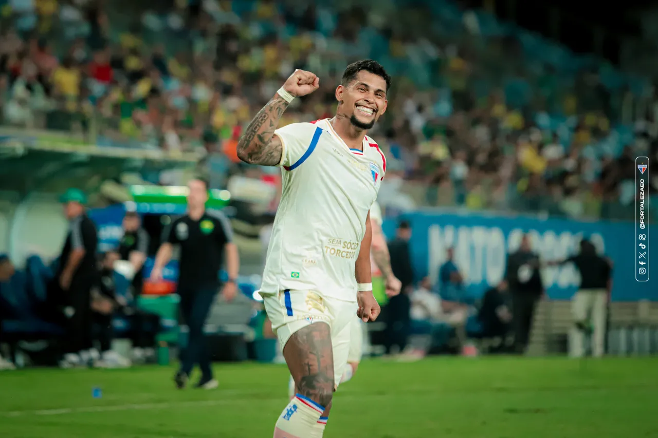Maílton empatou o jogo no começo do 2º tempo