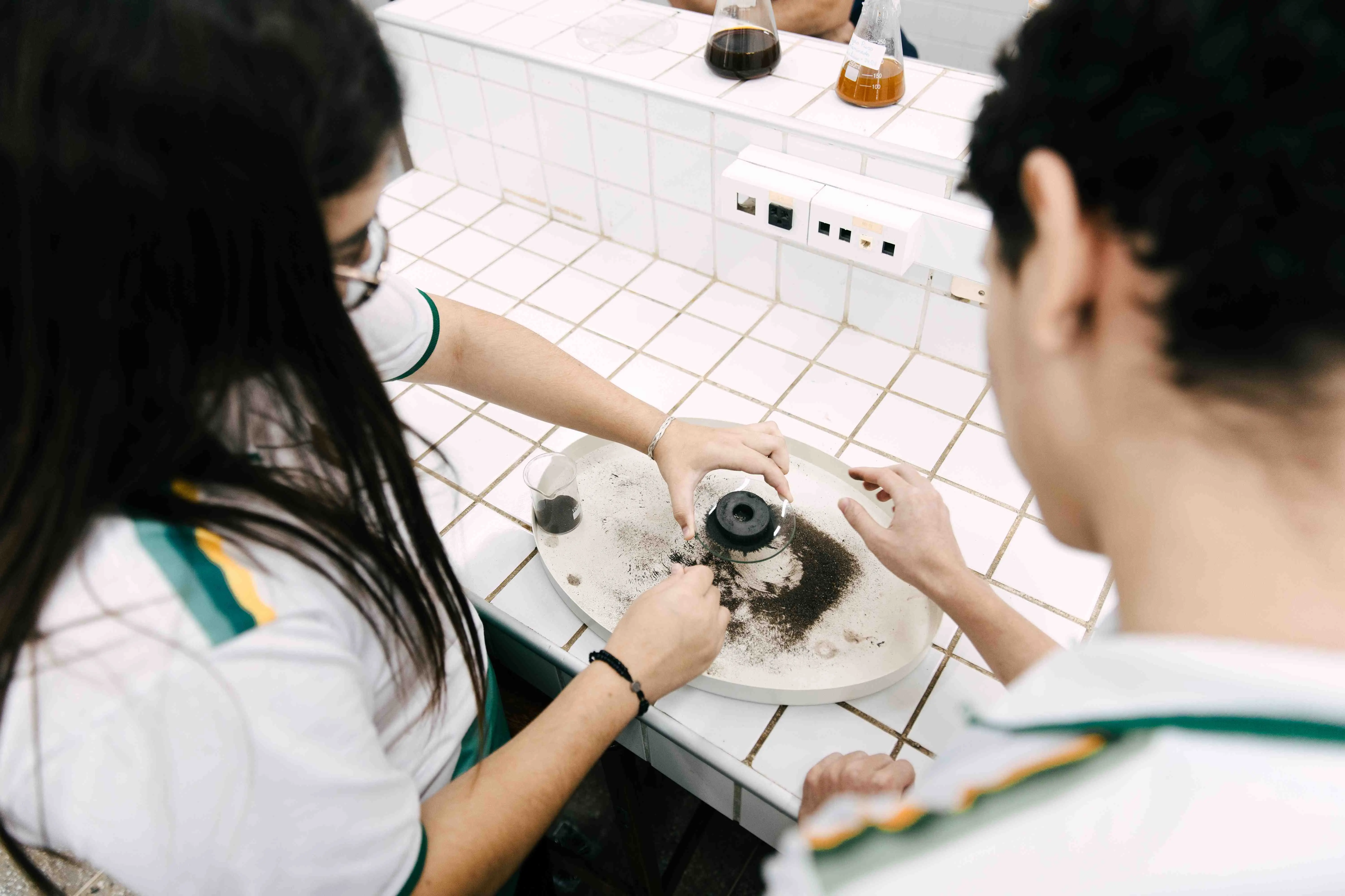 Imagem da notícia Estágios de 24 mil alunos do CE são adiados após falência de empresa; Seduc anuncia nova data