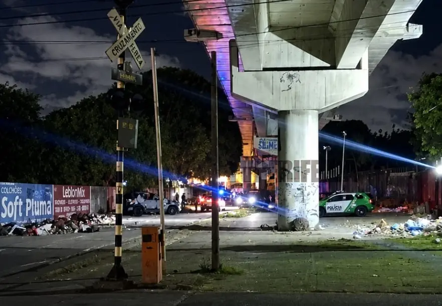 Imagem da notícia PM é mordido e tem arma roubada em Fortaleza