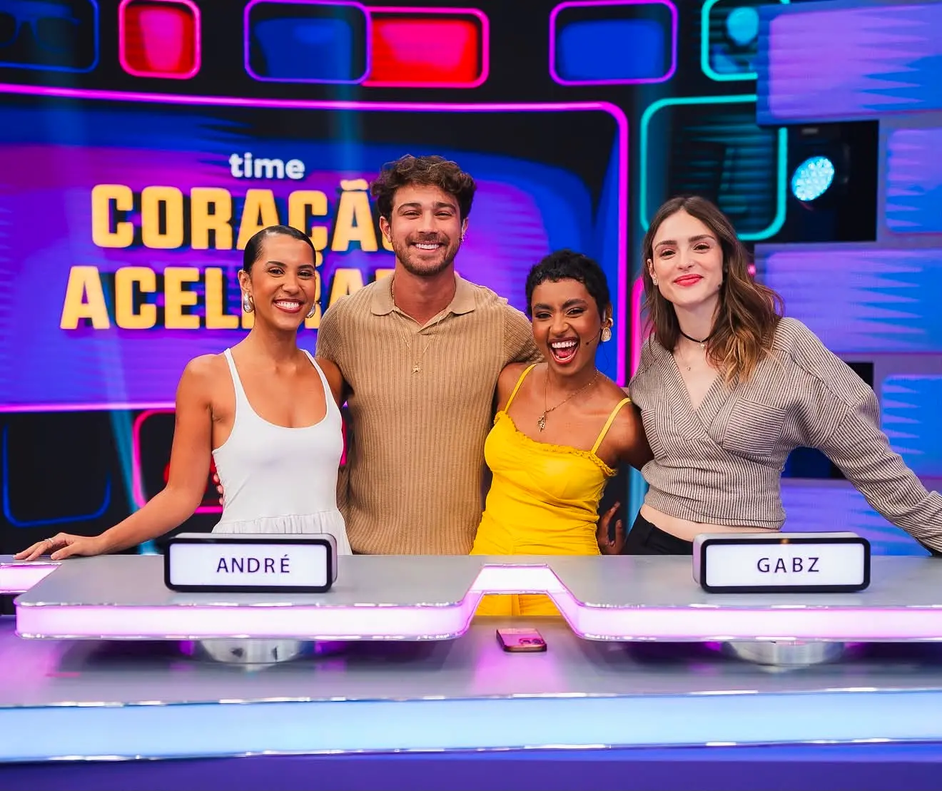 Imagem da notícia 'Caldeirão com Mion' recebe elenco das novelas ‘Coração Acelerado’ e ‘Por Você’ neste sábado (15)