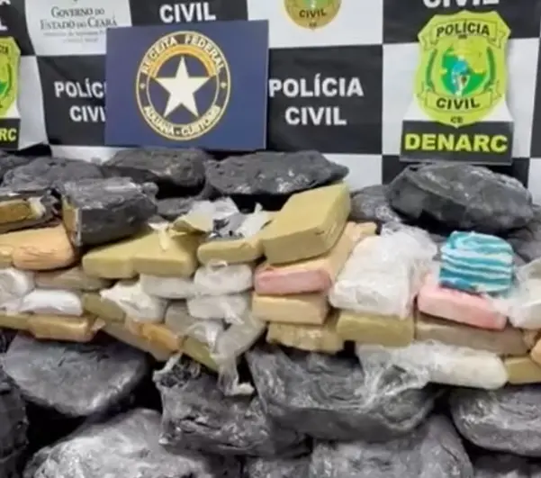 Imagem da notícia Três suspeitos são presos e 700 kg de skunk são apreendidos em operação da Receita e PCCE