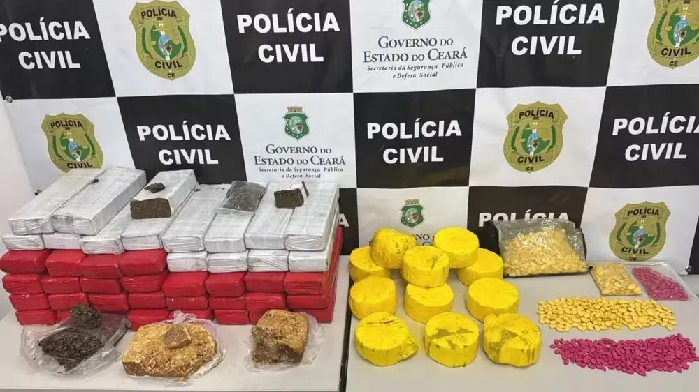 Imagem da notícia Casal é preso em Juazeiro do Norte com 50 kg de drogas e mais de mil comprimidos de ecstasy