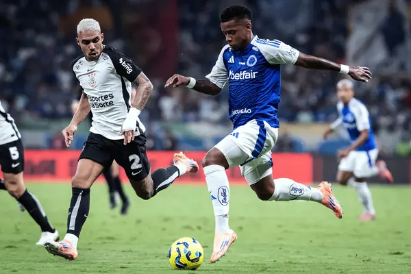 Imagem da notícia Corinthians x Cruzeiro na Série A: onde assistir, horário, palpites e escalações 