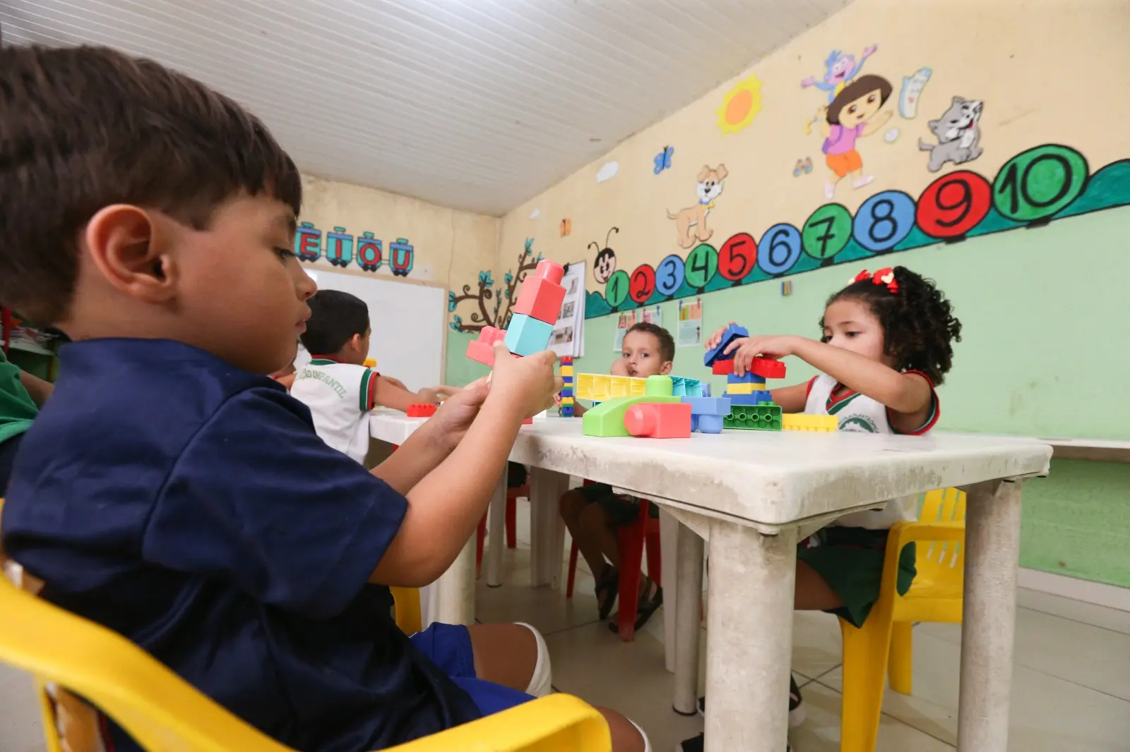 Imagem da notícia Vítima de latrocínio inspira criação de escola filantrópica em Fortaleza com foco em mudar vidas