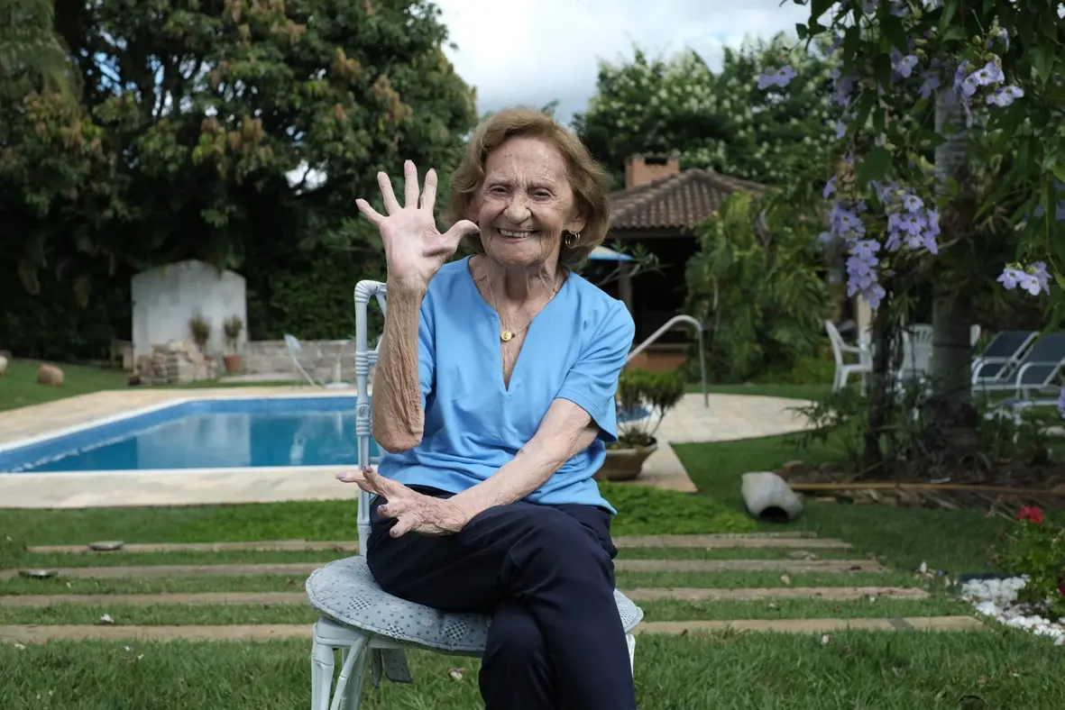 Imagem da notícia Atriz Laura Cardoso morre aos 98 anos