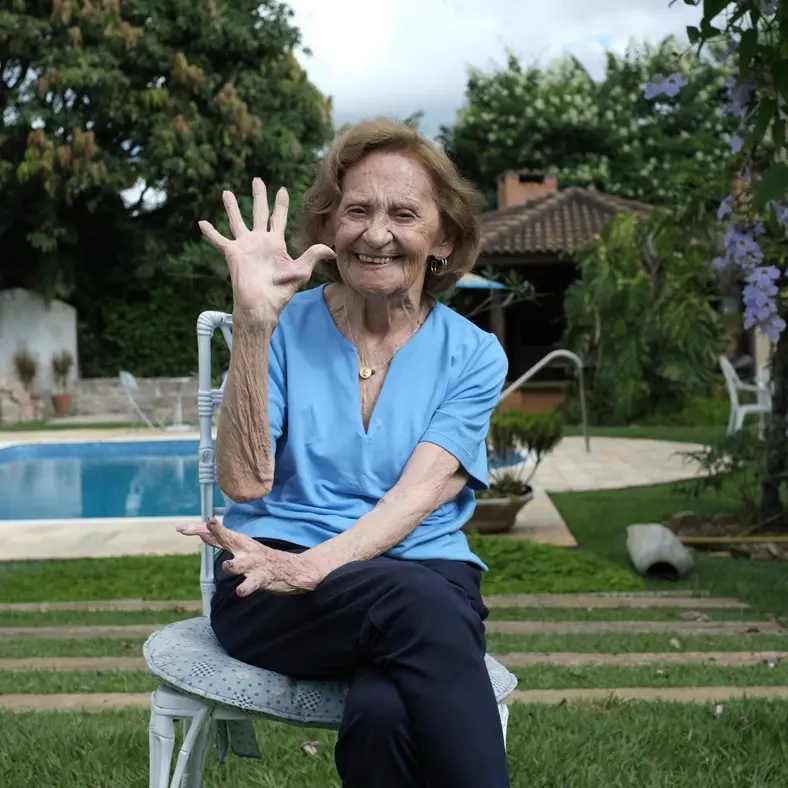 Atriz Laura Cardoso morre aos 98 anos - Verso - Diário do Nordeste
