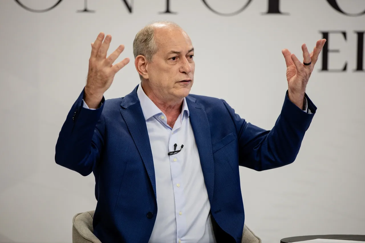 Candidato ao Governo do Ceará, Ciro Gomes concedeu entrevista durante a sabatina do PontoPoder nesta quarta-feira (19).