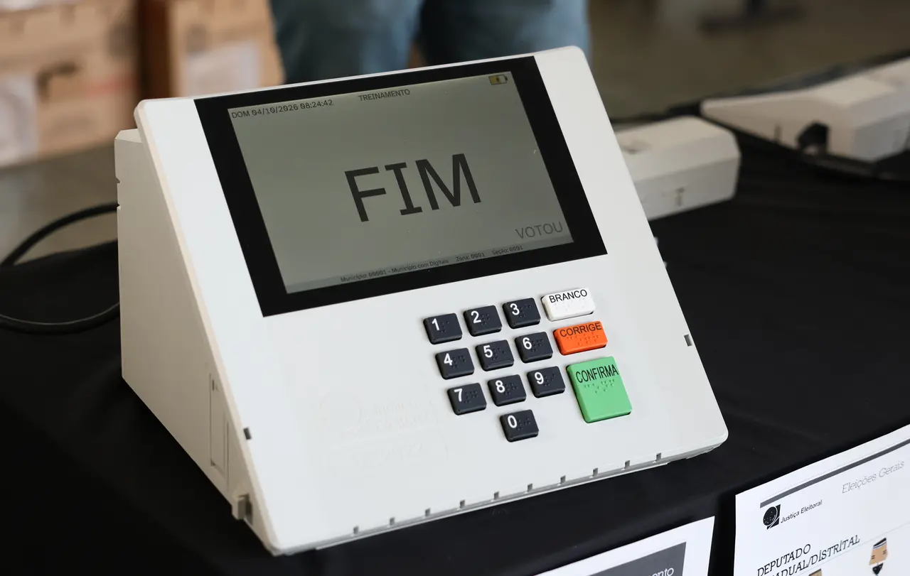 Imagem da notícia Voto em trânsito pode ser solicitado até hoje; entenda o que é e saiba como fazer