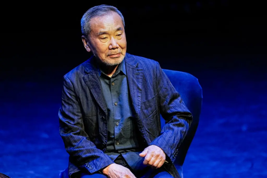 Imagem da notícia Conheça Haruki Murakami, escritor japonês que explora o fantástico e a melancolia
