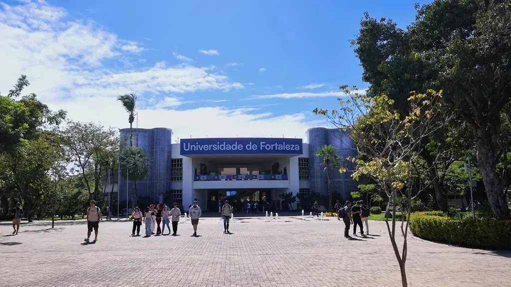 Imagem da notícia Unifor promove triagem gratuita para tratamento de canal e extrações dentárias no sábado (22)