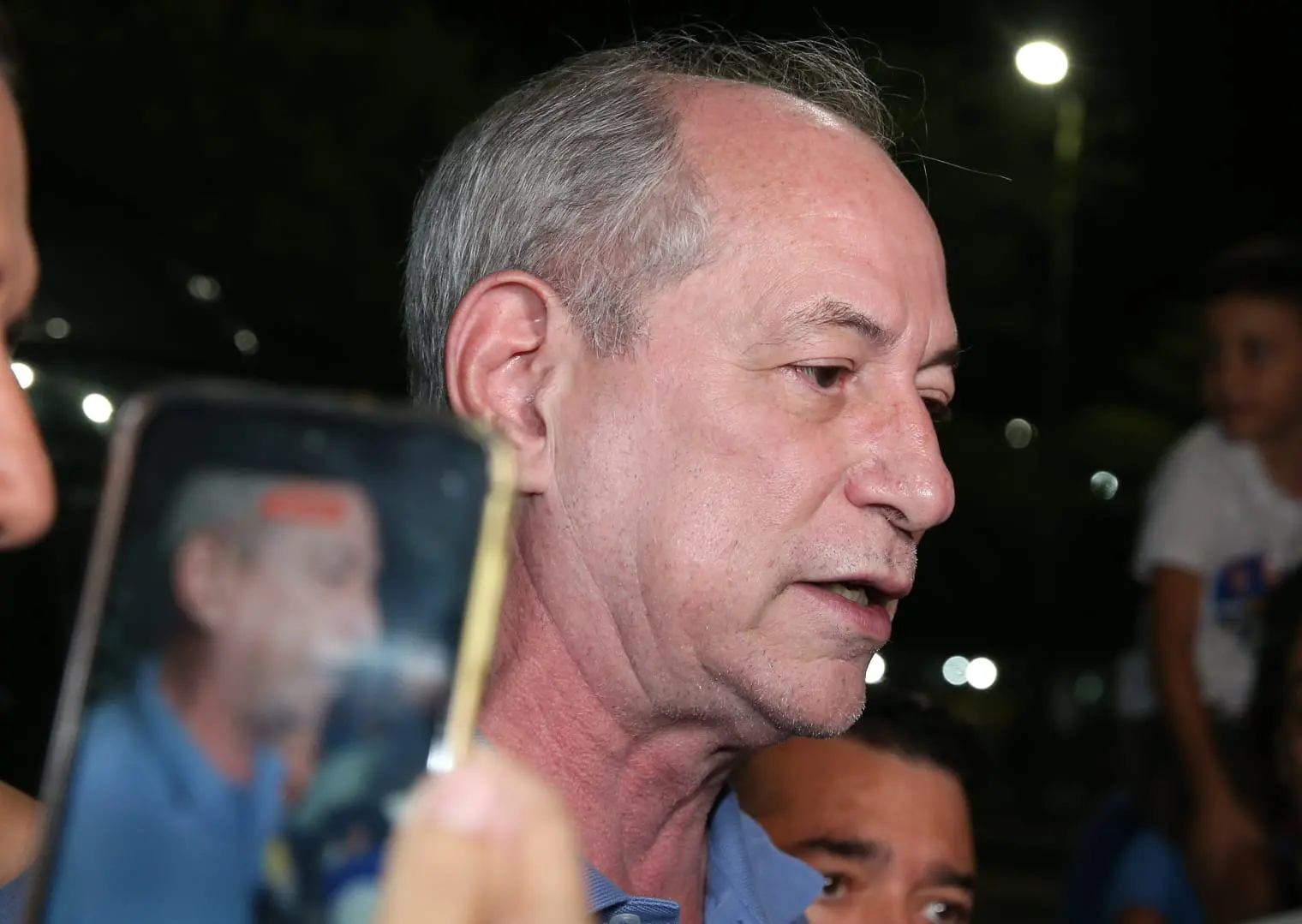 Imagem da notícia Ciro evita apoio nacional e fala em voto livre: 'Eu tenho eleitor do Lula, do Bolsonaro, do Caiado'