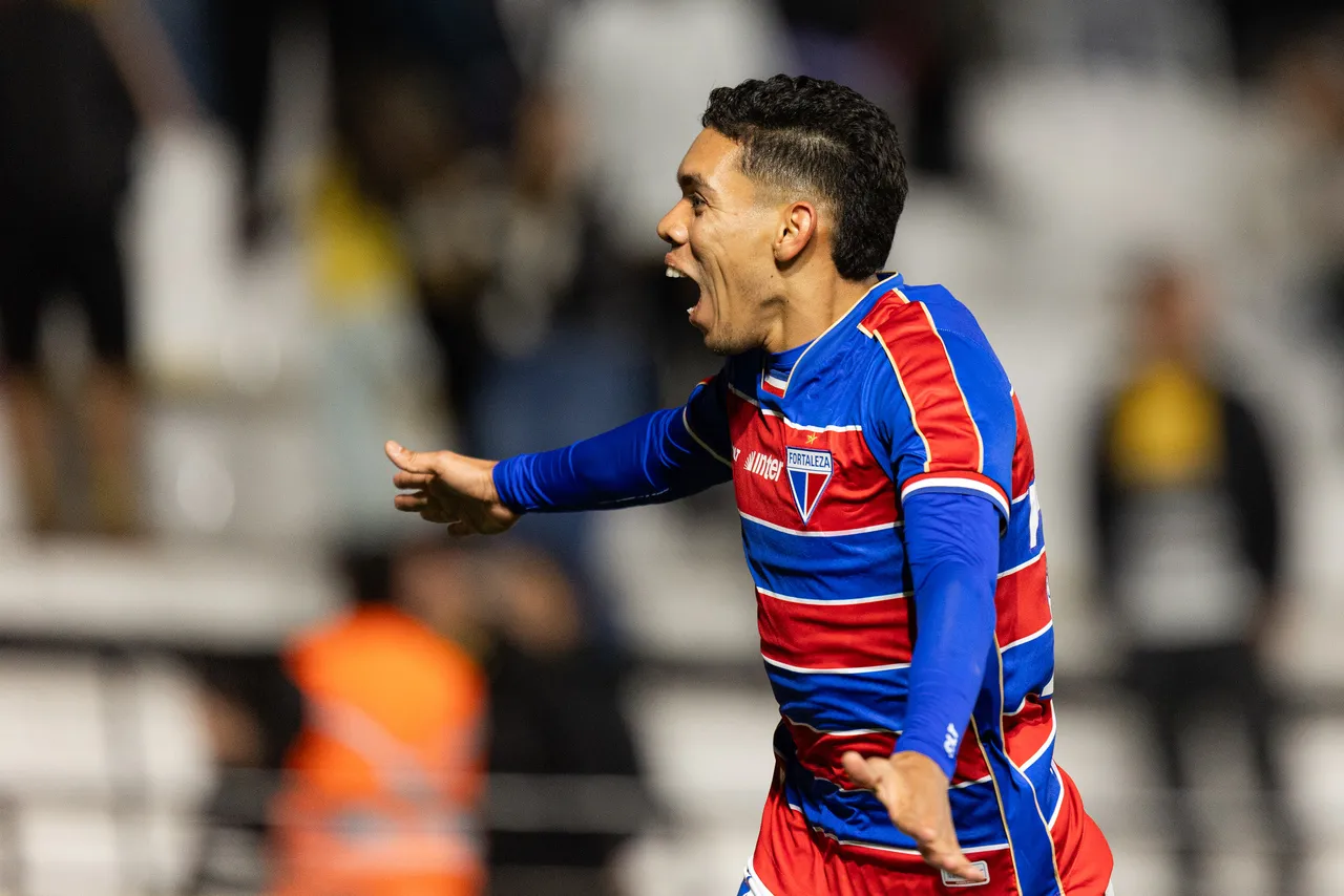 Paulo Baya marcou o segundo gol do Leão no jogo