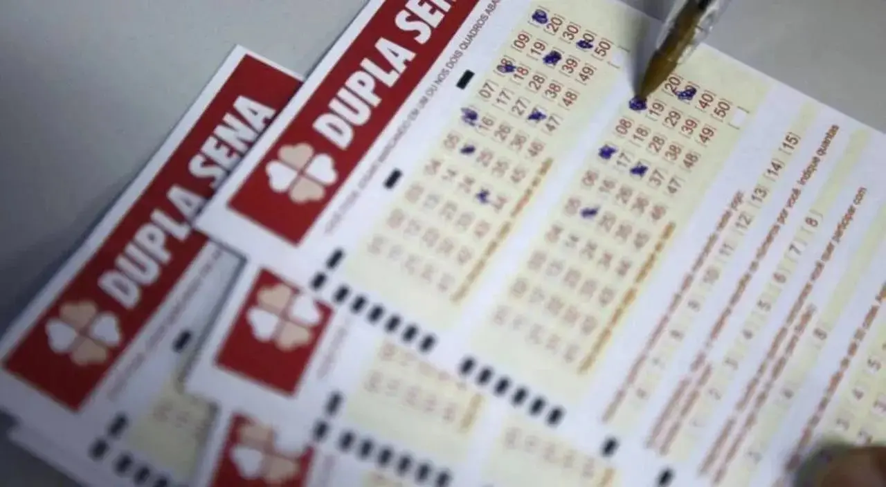 Imagem da notícia Dupla Sena 3000: veja resultado do sorteio nesta terça (25) após adiamento pela Caixa