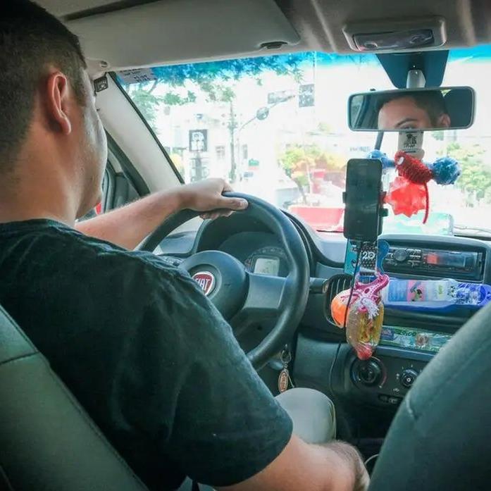 Quando o motorista assume os custos, os riscos e a conta da operação
