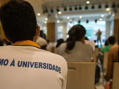 Imagem da notícia: Enem poderá ter questões abertas e cobrar itinerários formativos, diz presidente do Inep