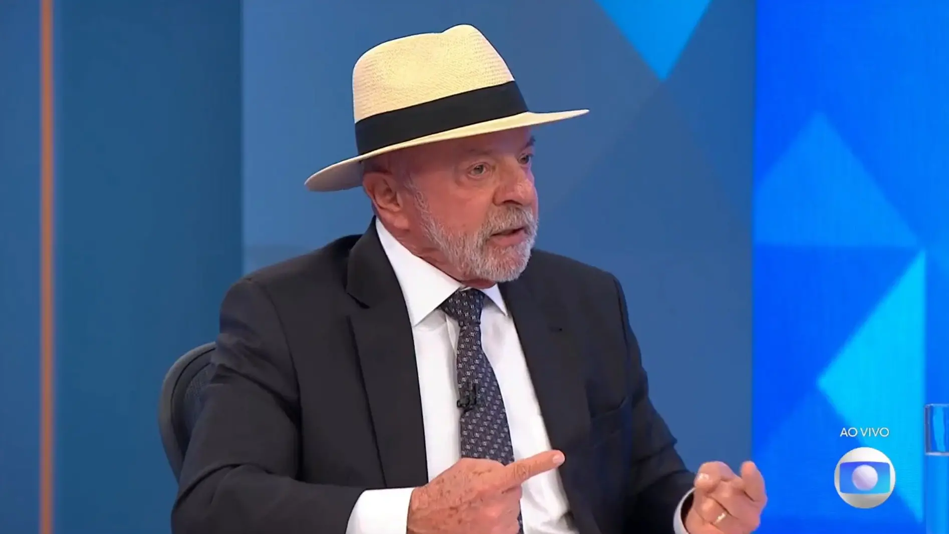 Imagem da notícia Lula diz que Lulinha será inocentado e que não haverá proteção por parte do governo