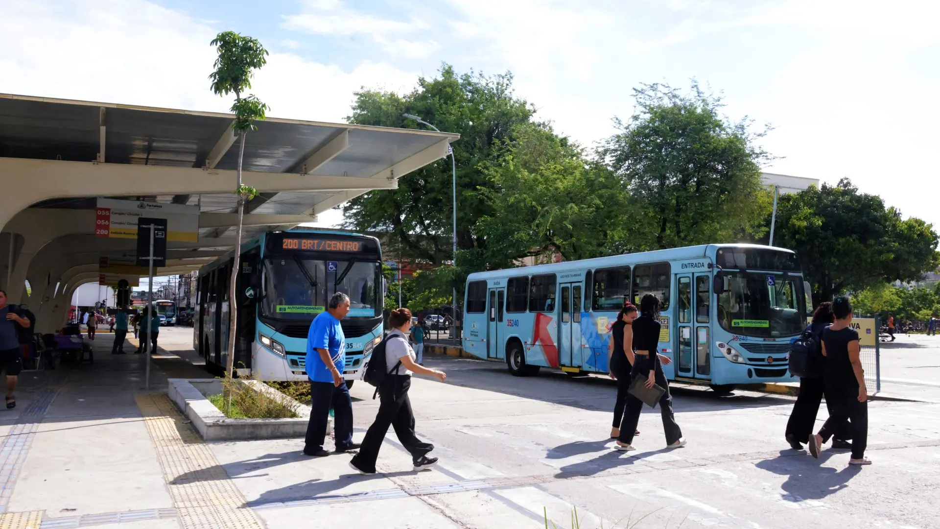Imagem da notícia Seis linhas de ônibus têm itinerário ampliado no Centro de Fortaleza; veja quais