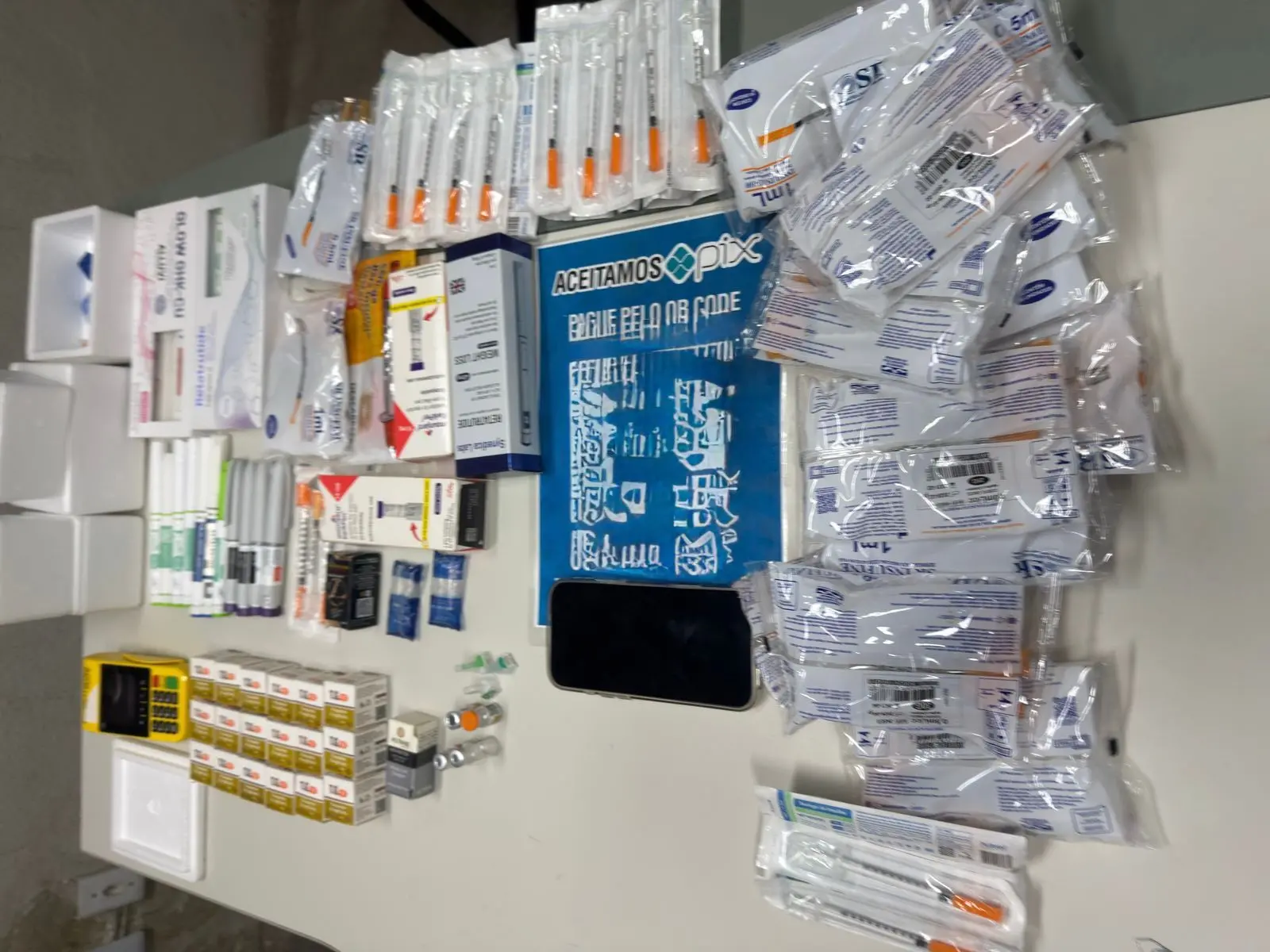 Imagem da notícia Homem que comercializava canetas emagrecedoras sem registro sanitário é preso em Fortaleza