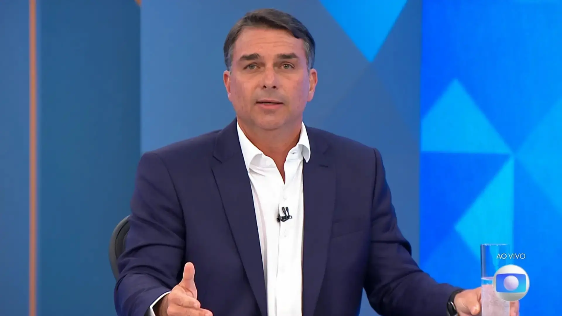 Imagem da notícia Flávio se nega a dar detalhes de contratos de 'Dark Horse' e diz que caso é 'livro fechado'