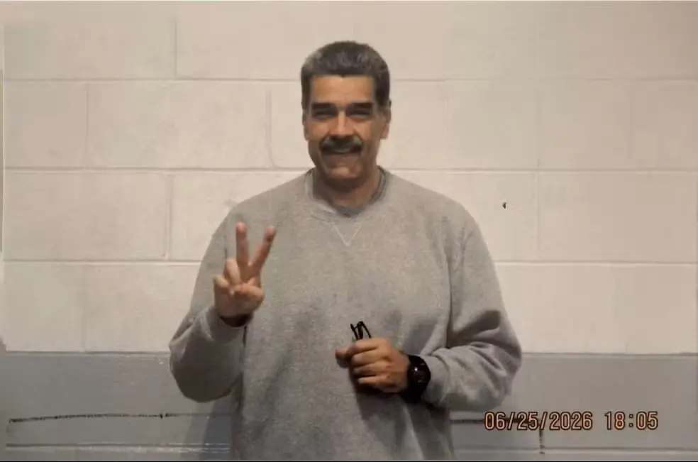Imagem da notícia Perfil de Nicolás Maduro publica foto do ex-presidente da Venezuela na prisão