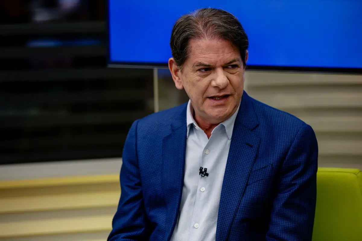 Imagem da notícia Cid Gomes defende incentivo a data centers e minimiza impactos para o Ceará